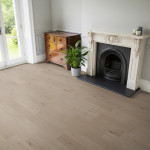 Lounge 013 M601 Kingswood Castle White