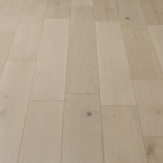 M600 Kingswood Manor Oak 1