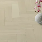 Close 001 - HE403 Alpine