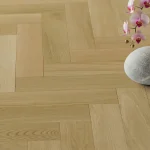 Close 001 - HE404 Saffron